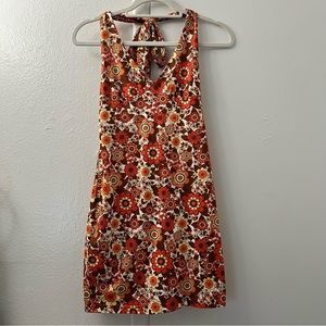 Retro floral dress 🌼